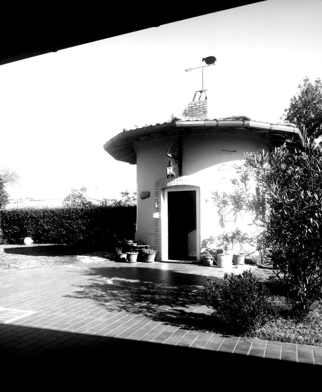 Penzion Country-House Pecora Nera Mosciano SantʼAngelo Exteriér fotografie